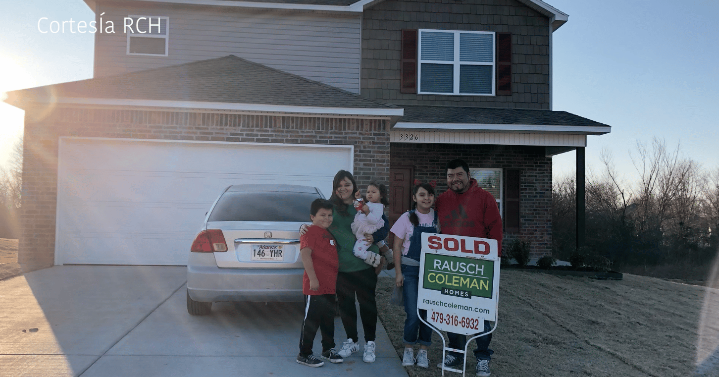 Celebrando el Mes de la Herencia Hispana con Rausch Coleman Homes